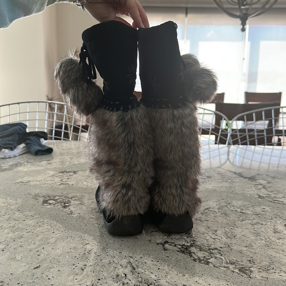 Softmoc Moccassin Boots size 5 - Picture 3 of 3